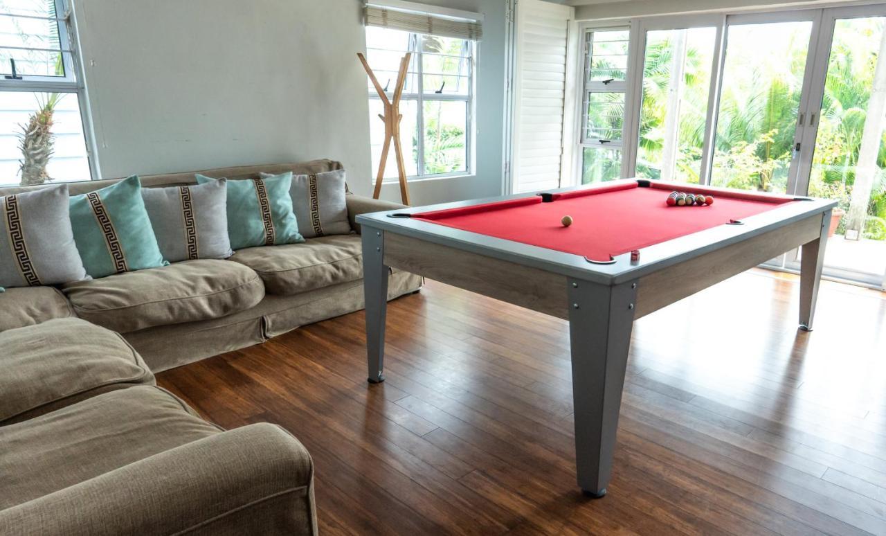 Red Coconut Self-Catering Apartment Baie Lazare  ภายนอก รูปภาพ