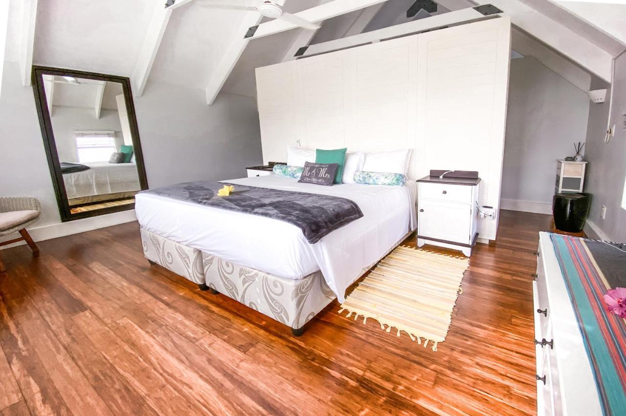 Red Coconut Self-Catering Apartment Baie Lazare  ภายนอก รูปภาพ
